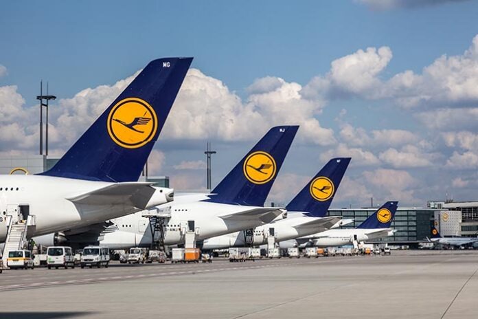В аэропорт Франкфурта прибыл первый авиалайнер Lufthansa A380